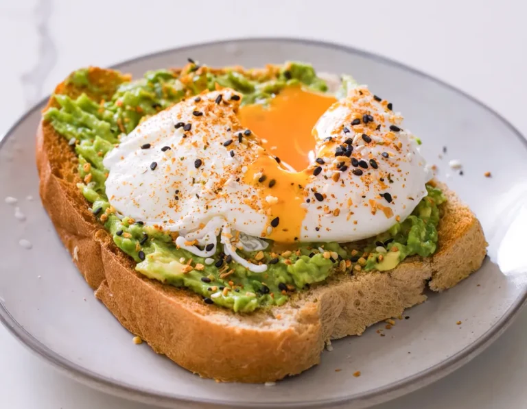 avocado-toast-with-boiled-egg